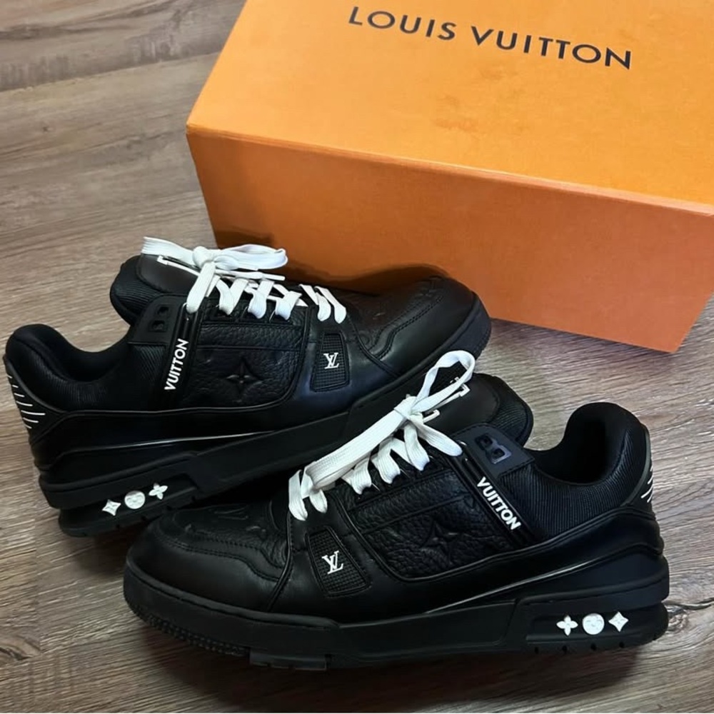 Louis Vuitton Black and White Leather Sneakers